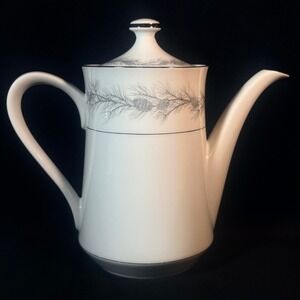 Style House Duchess Fine China 4 Cup Coffee Pot White Grey Pinecone Platinum